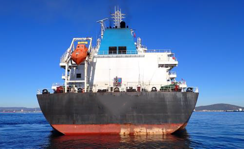 a hull clean at Panama